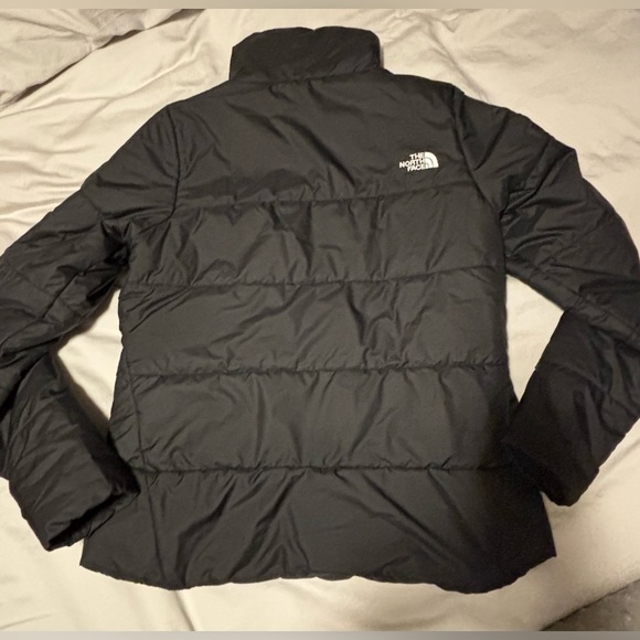 North Face Women’s Puffy - Picture 3 of 4